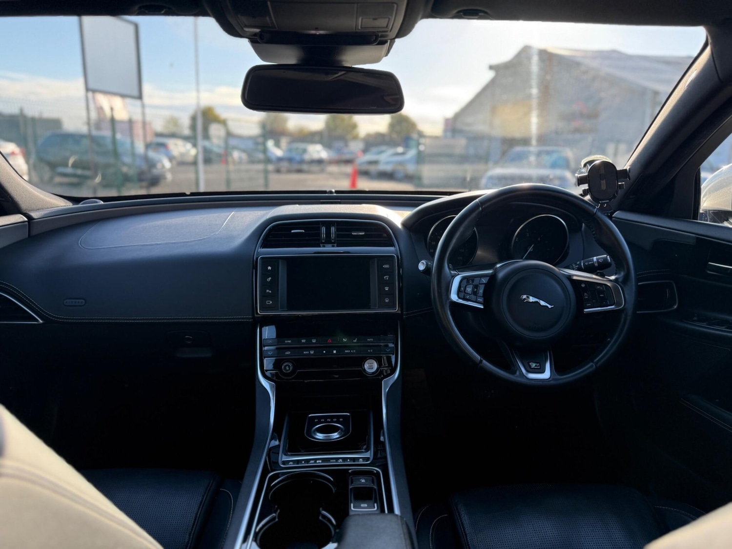 Used Jaguar XE 2018 for sale - 76995594: Photo 11