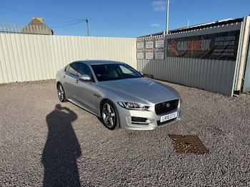 Used Jaguar XE 2018 for sale - 76995594: Photo