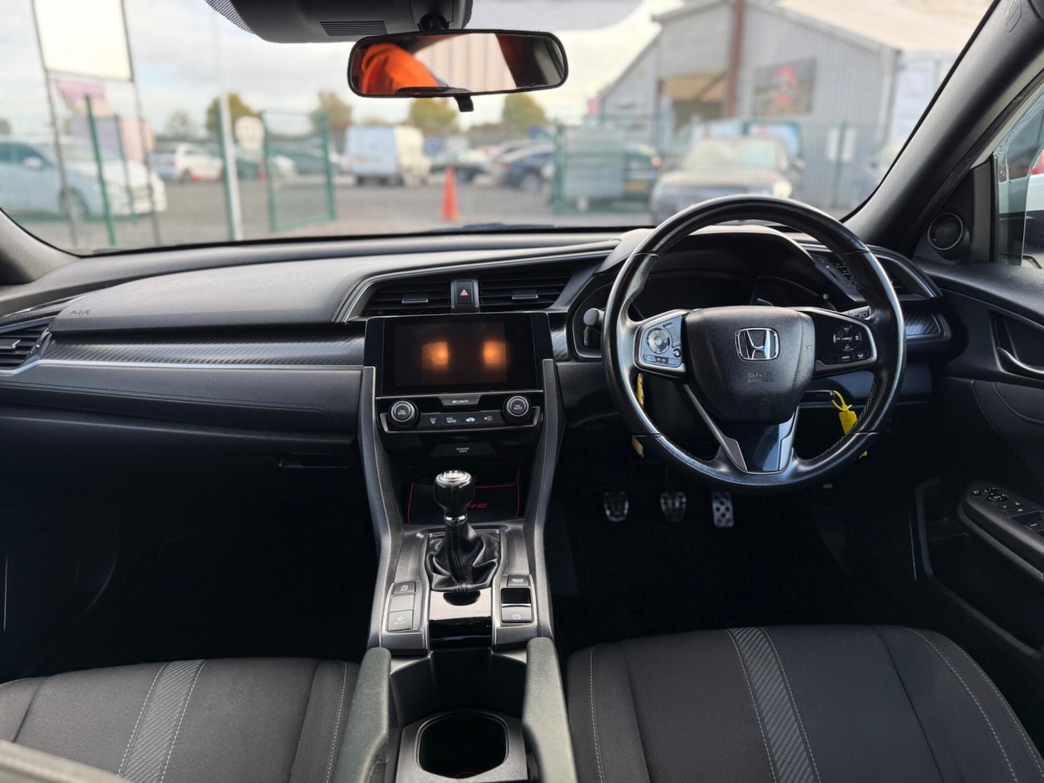 Used Honda Civic 2018 for sale - 76688975: Photo 12