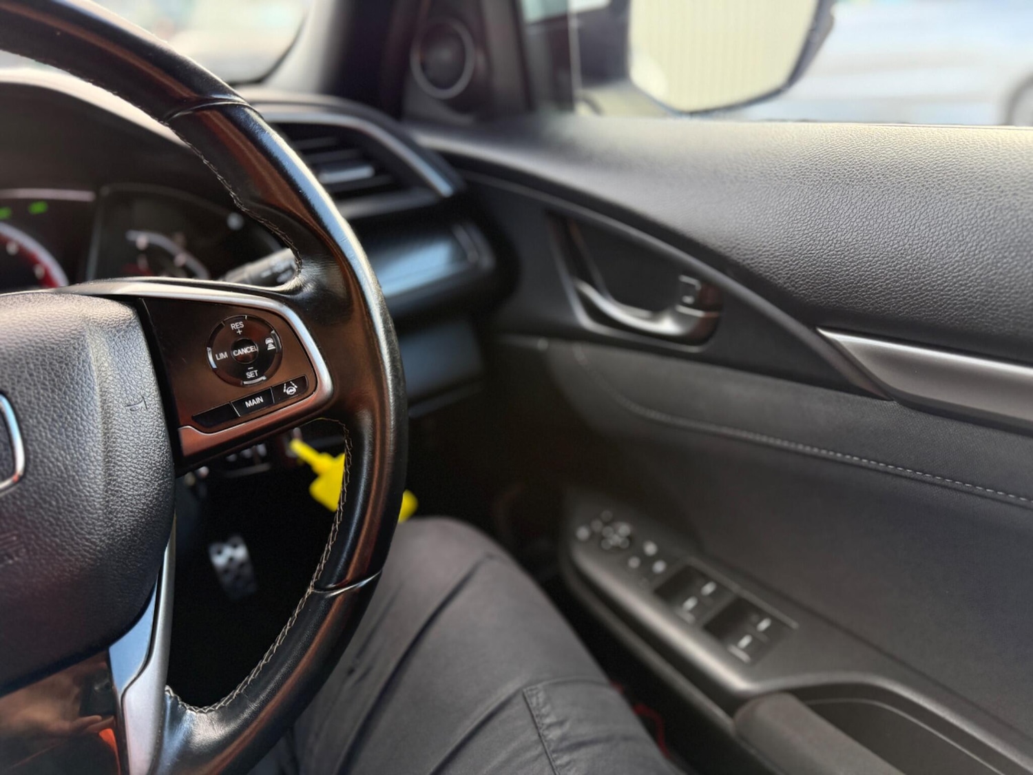 Used Honda Civic 2018 for sale - 76688975: Photo 24