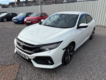 Used Honda Civic 2018 for sale - 76688975: Photo