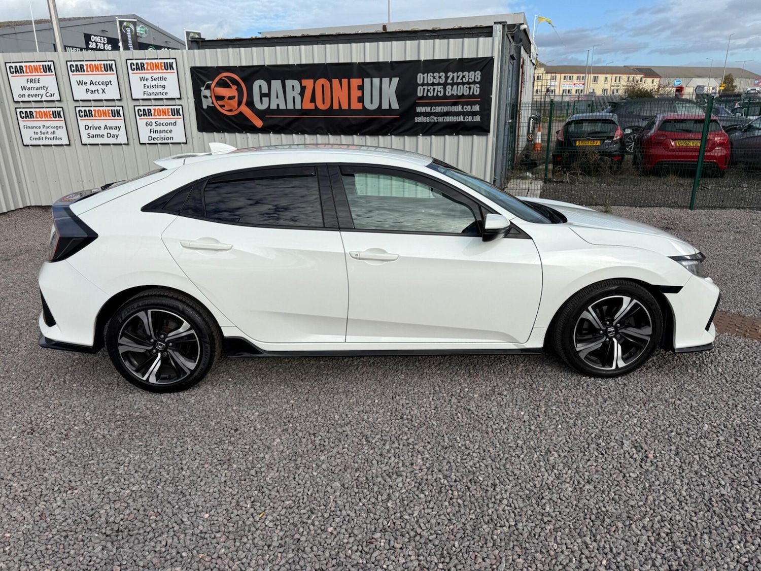 Used Honda Civic 2018 for sale - 76688975: Photo 8