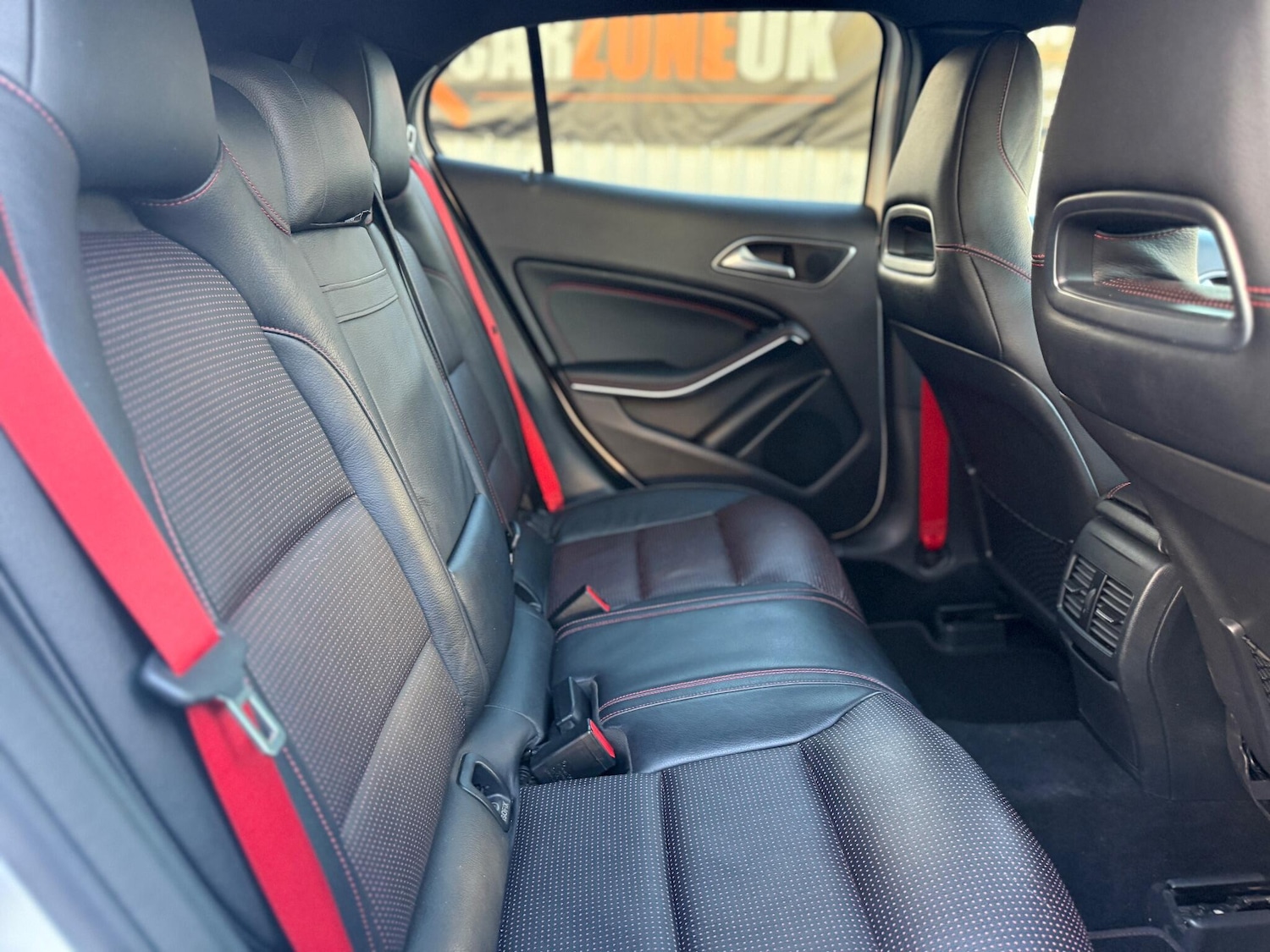 Used Mercedes-Benz GLA 2015 for sale - 76753067: Photo 13