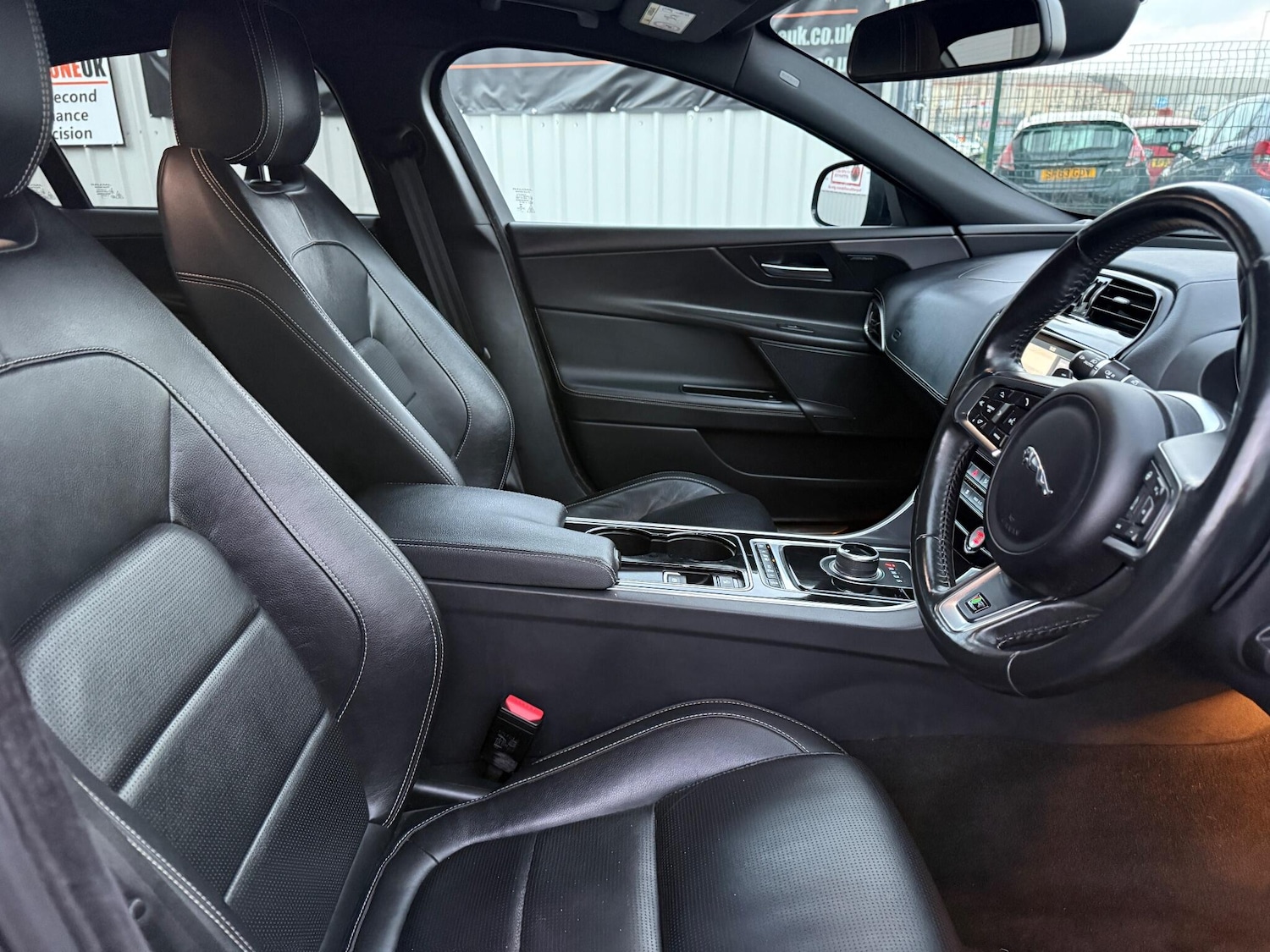 Used Jaguar XE 2017 for sale - 76866578: Photo 11