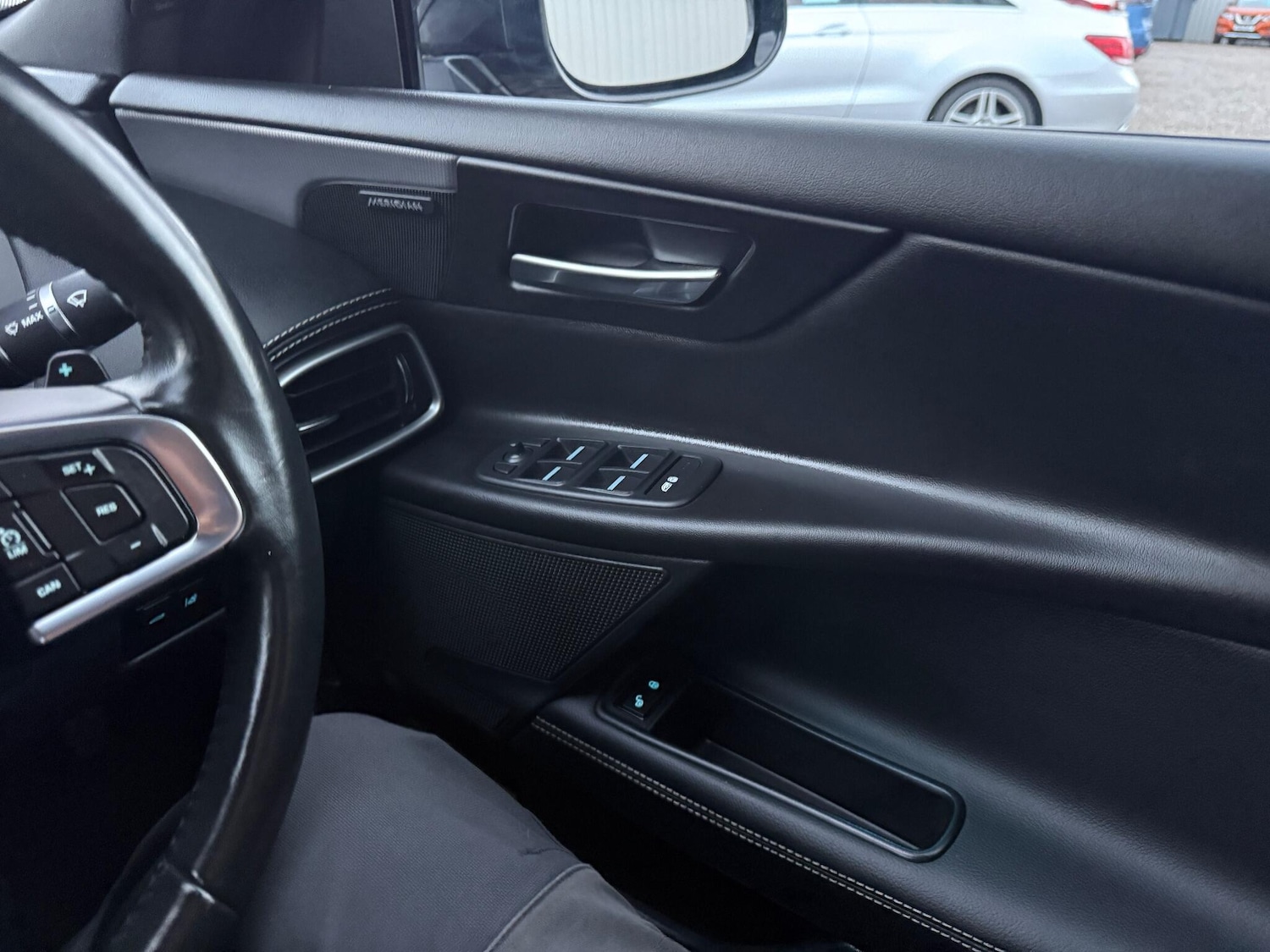 Used Jaguar XE 2017 for sale - 76866578: Photo 15