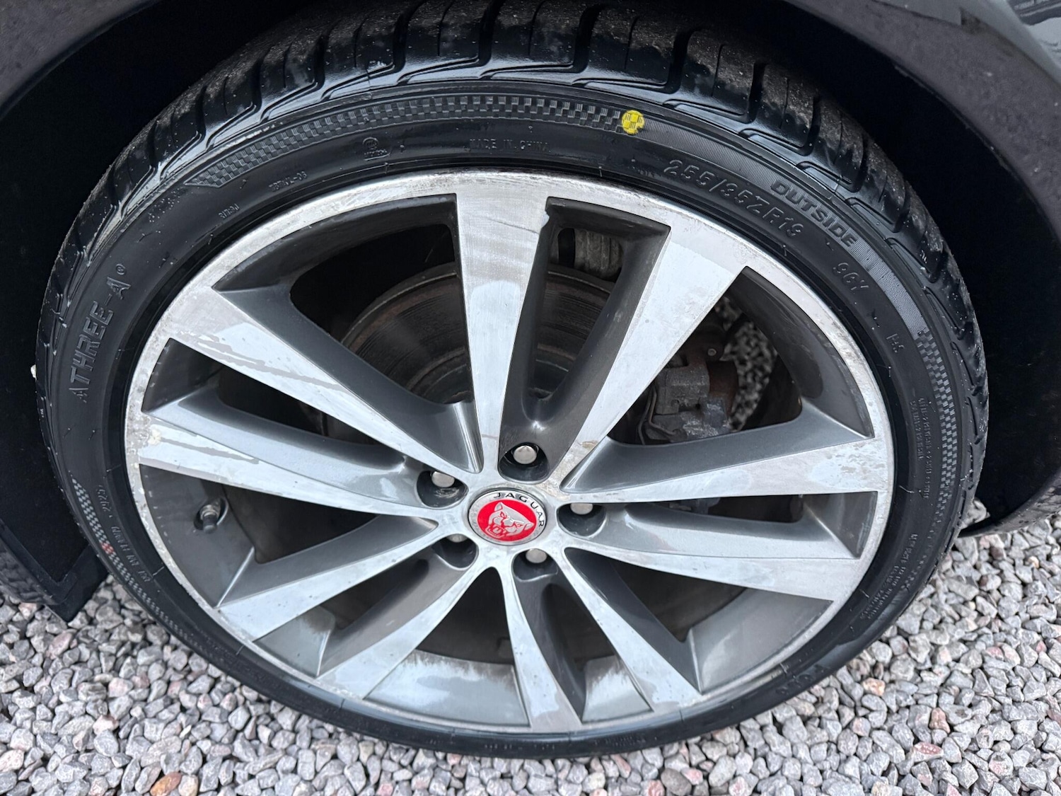 Used Jaguar XE 2017 for sale - 76866578: Photo 19