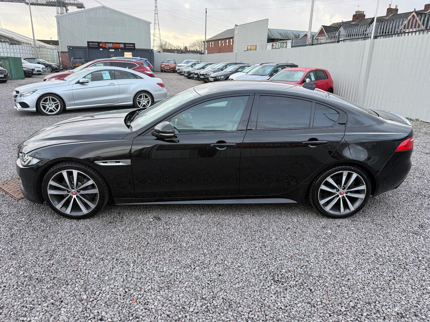 Used Jaguar XE 2017 for sale - 76866578: Photo 6