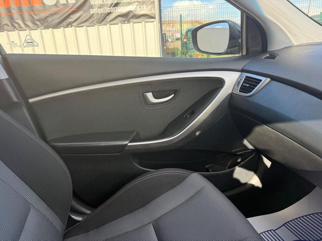 Used Hyundai i30 2015 for sale - 77112891: Photo 25