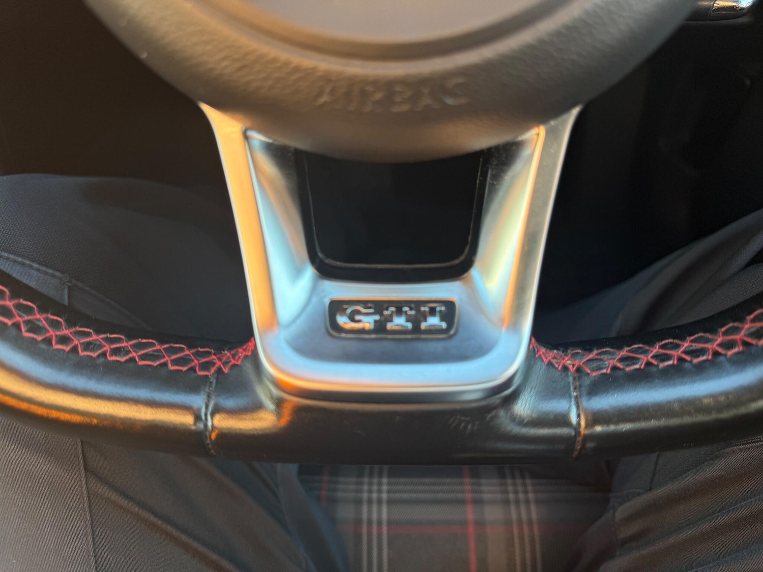 Used Volkswagen Golf 2016 for sale - 76926040: Photo 40