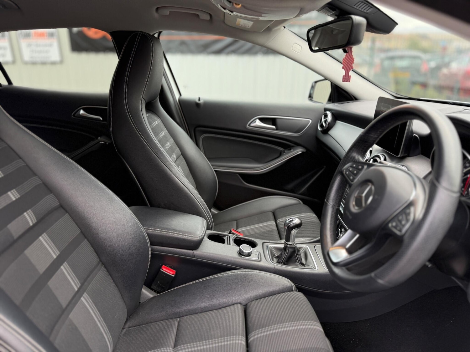 Used Mercedes-Benz GLA 2019 for sale - 76688567: Photo 10