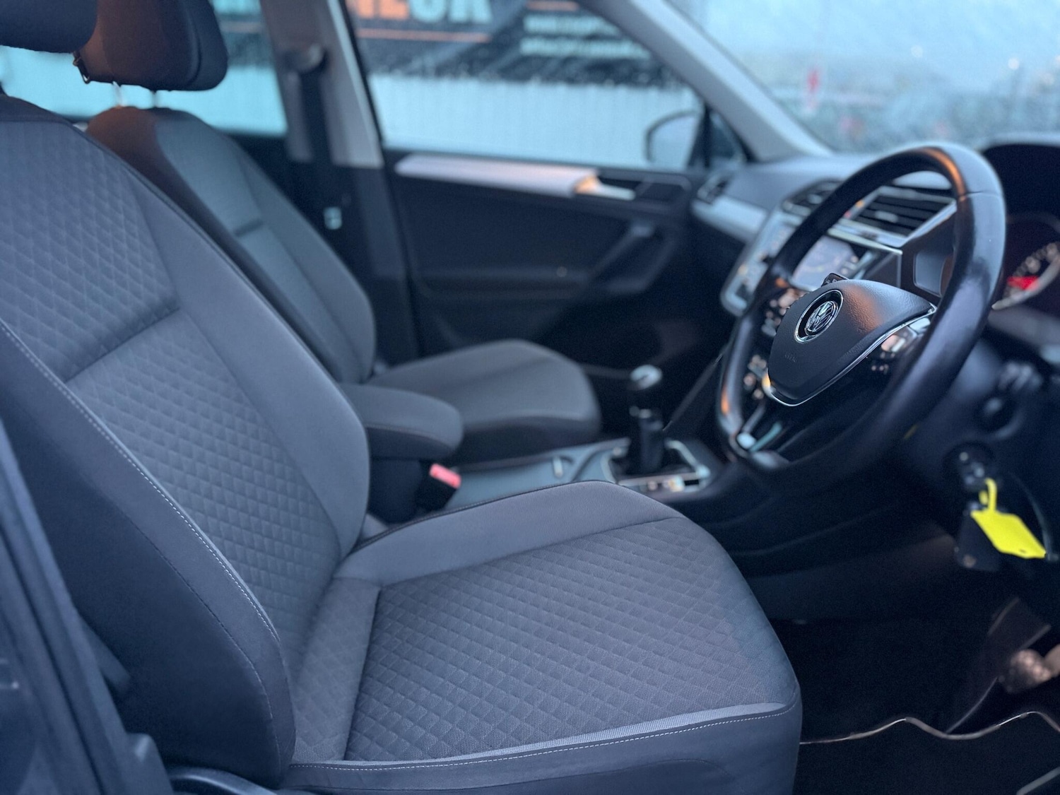 Used Volkswagen Tiguan 2018 for sale - 76976537: Photo 12