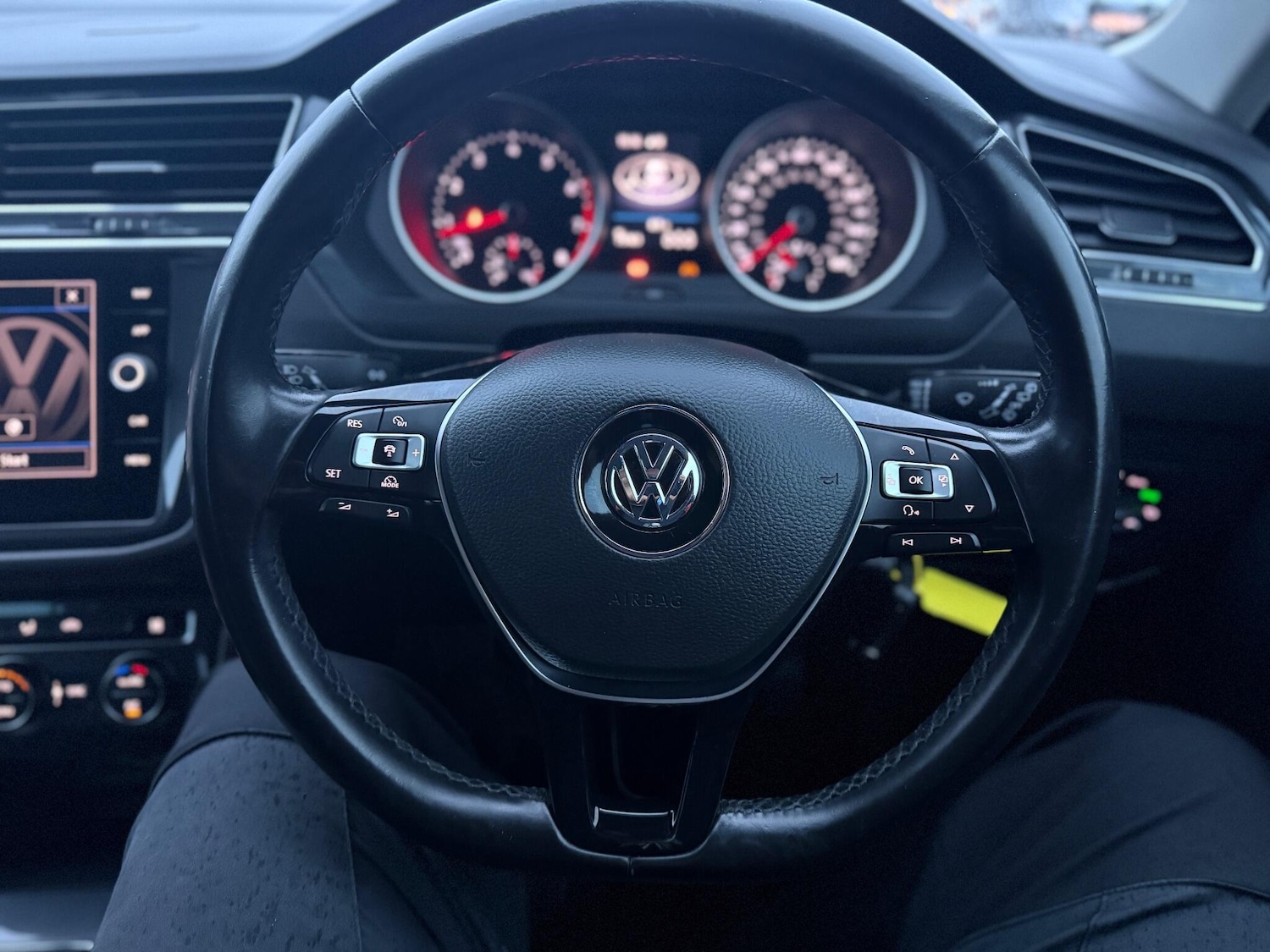 Used Volkswagen Tiguan 2018 for sale - 76976537: Photo 23