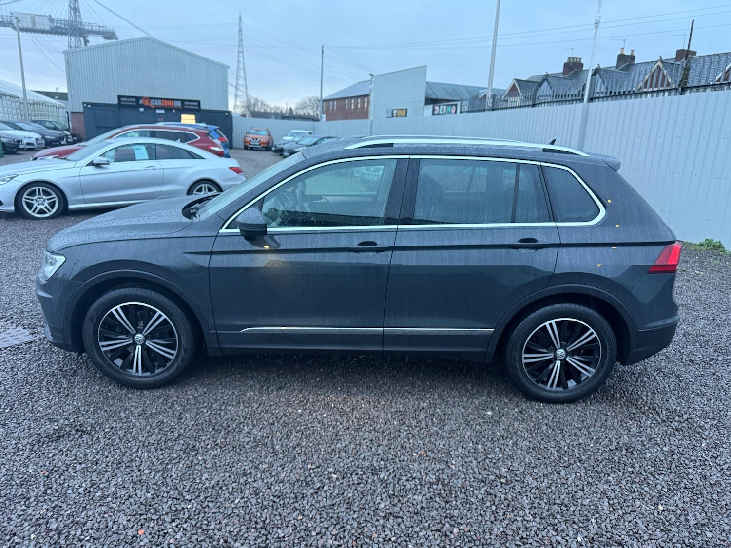 Used Volkswagen Tiguan 2018 for sale - 76976537: Photo 6