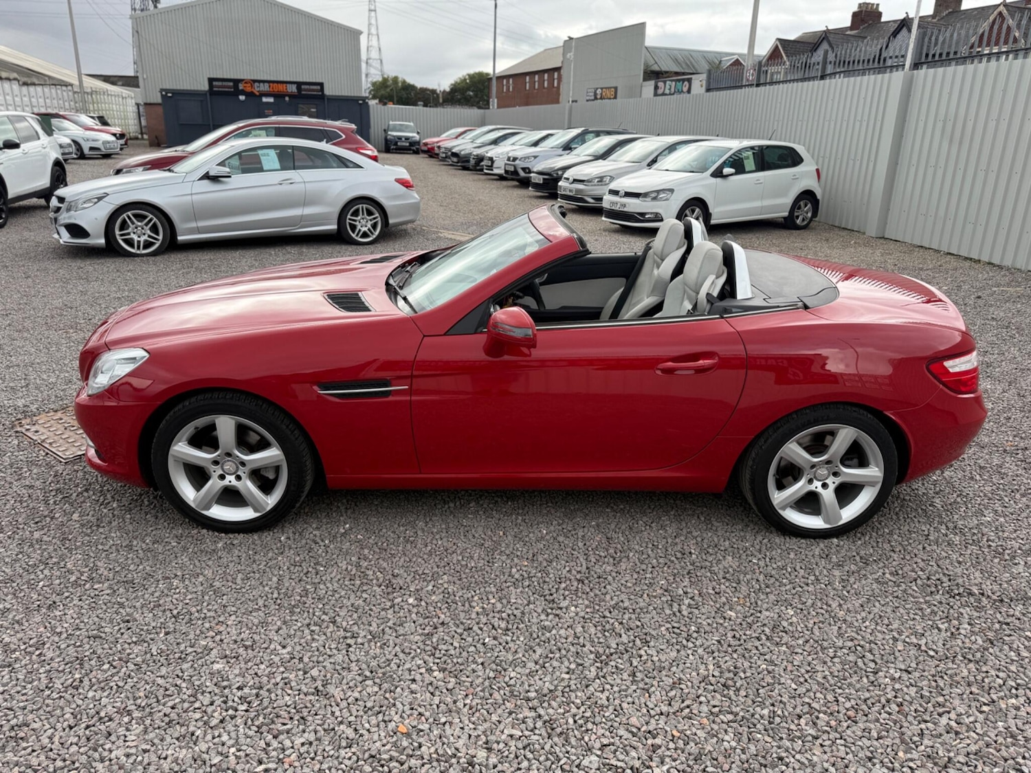 Used Mercedes-Benz SLK 2011 for sale - 76689008: Photo 11