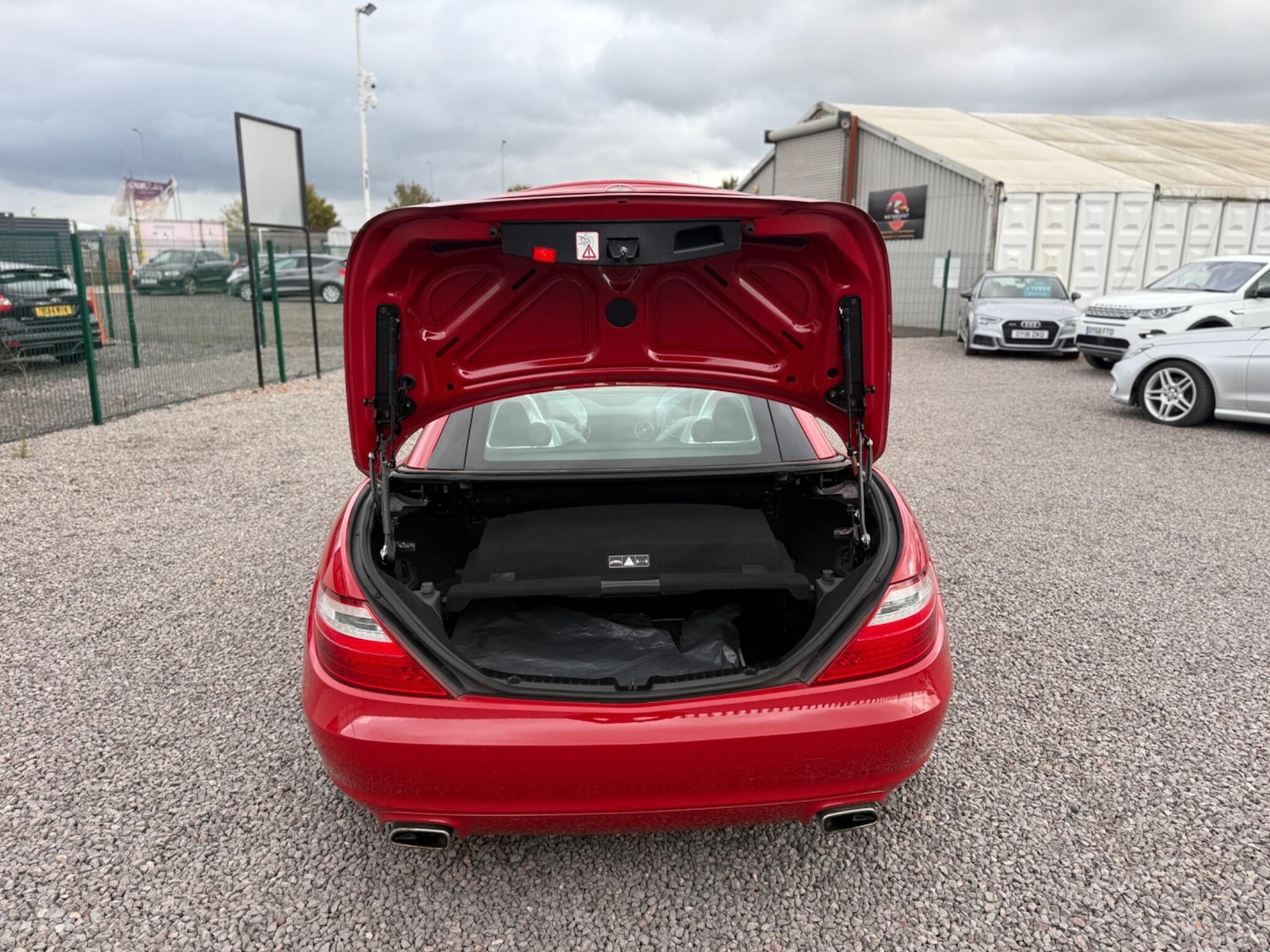 Used Mercedes-Benz SLK 2011 for sale - 76689008: Photo 27