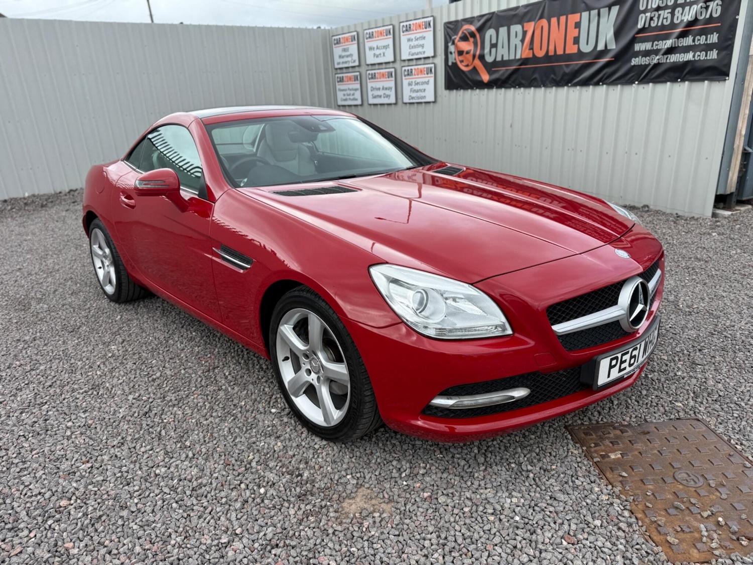 Used Mercedes-Benz SLK 2011 for sale - 76689008: Photo 3