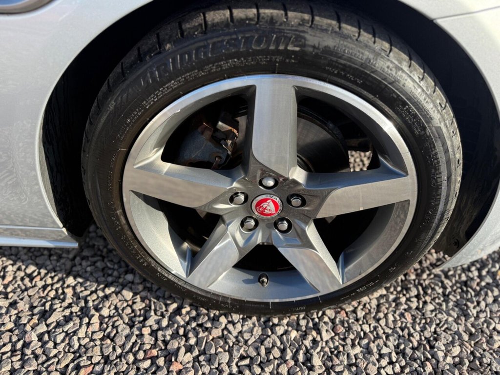 Used Jaguar XE 2018 for sale - 77112892: Photo 15