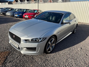 Used Jaguar XE 2018 for sale - 77112892: Photo