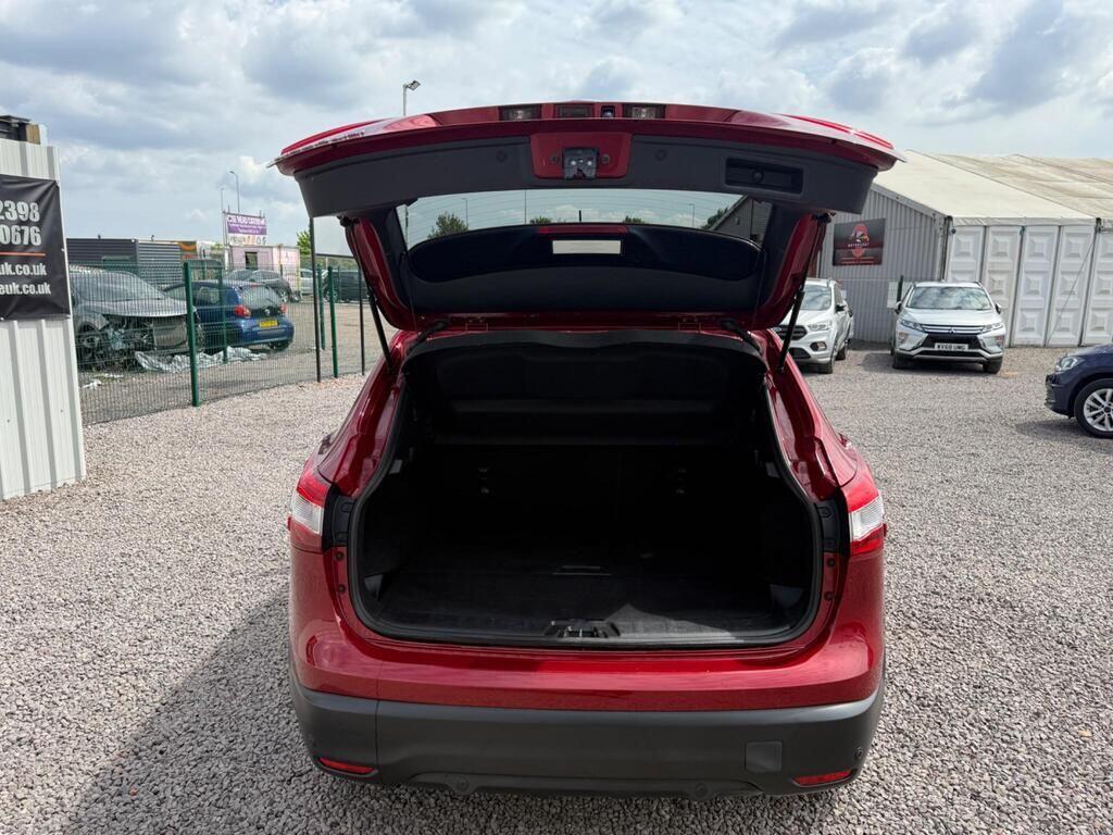 Used Nissan Qashqai 2017 for sale - 76689869: Photo 22