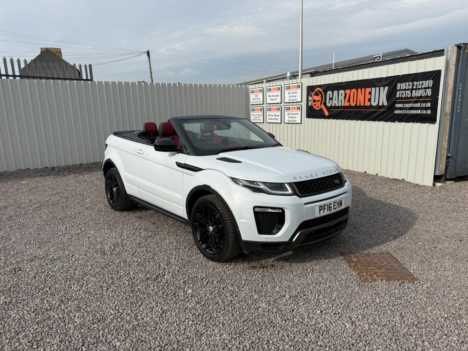 Used Land Rover Range Rover Evoque 2016 for sale - 76688764: Photo 2