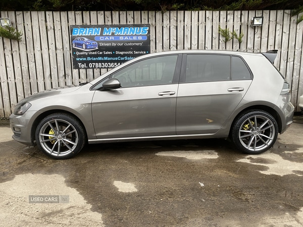 Used Volkswagen Golf 2017 for sale - 76153732: Photo 1