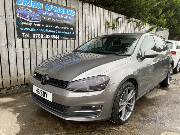 Used Volkswagen Golf 2017 for sale - 76153732: Photo 2