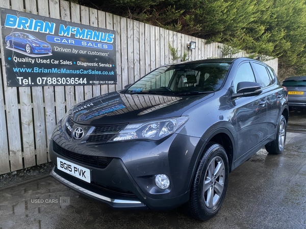 Used Toyota RAV4 2015 for sale - 76977255: Photo 2