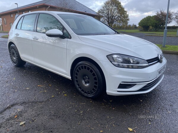 Used Volkswagen Golf 2017 for sale - 76359629: Photo 4