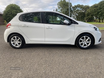 Used Peugeot 208 2016 for sale - 75155102: Photo
