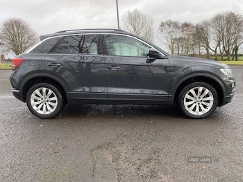 Used Volkswagen T-Roc 2019 for sale - 76753631: Photo