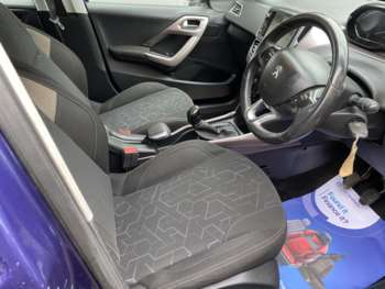Used Peugeot 2008 2015 for sale - 71251624: Photo