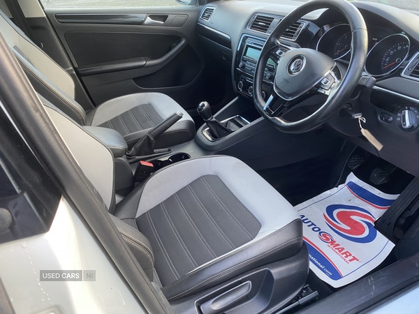 Used Volkswagen Jetta 2015 for sale - 77052550: Photo 6