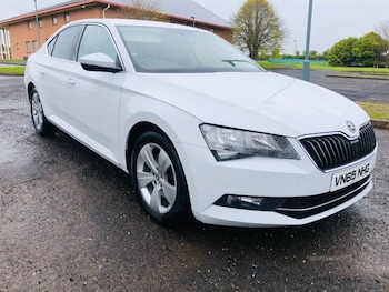 Used Skoda Superb 2015 for sale - 79085449: Photo
