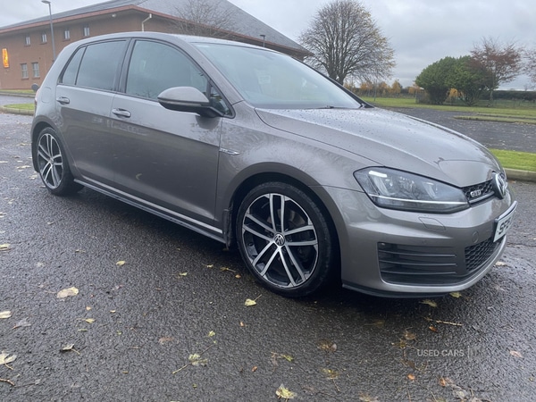 Used Volkswagen Golf 2015 for sale - 76522905: Photo 4