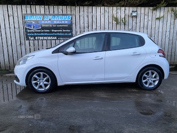 Used Peugeot 208 2016 for sale - 77599321: Photo