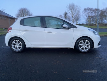 Used Peugeot 208 2016 for sale - 77599321: Photo