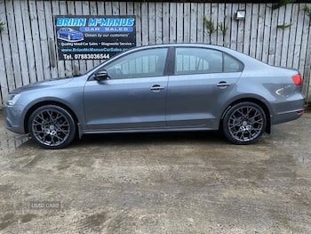 2014 - 1.6 TDI CR Bluemotion Tech SE 4dr