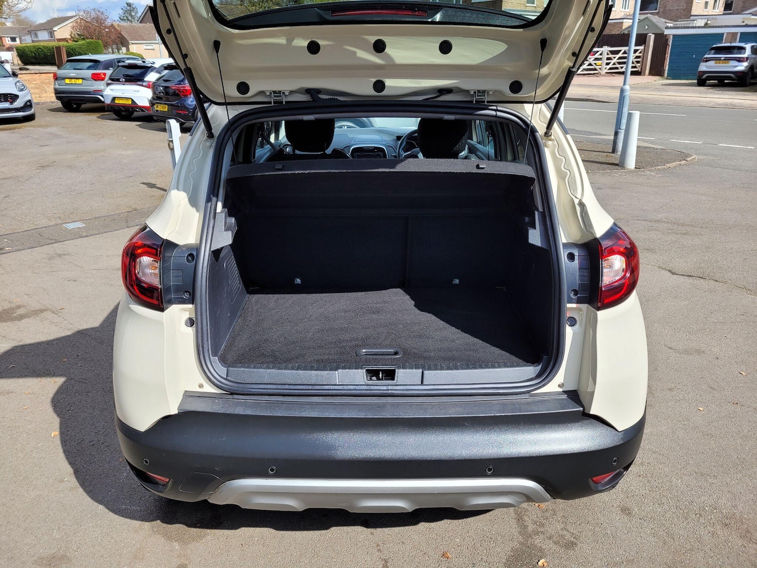 Used Renault Captur 2018 for sale - 78058583: Photo 16