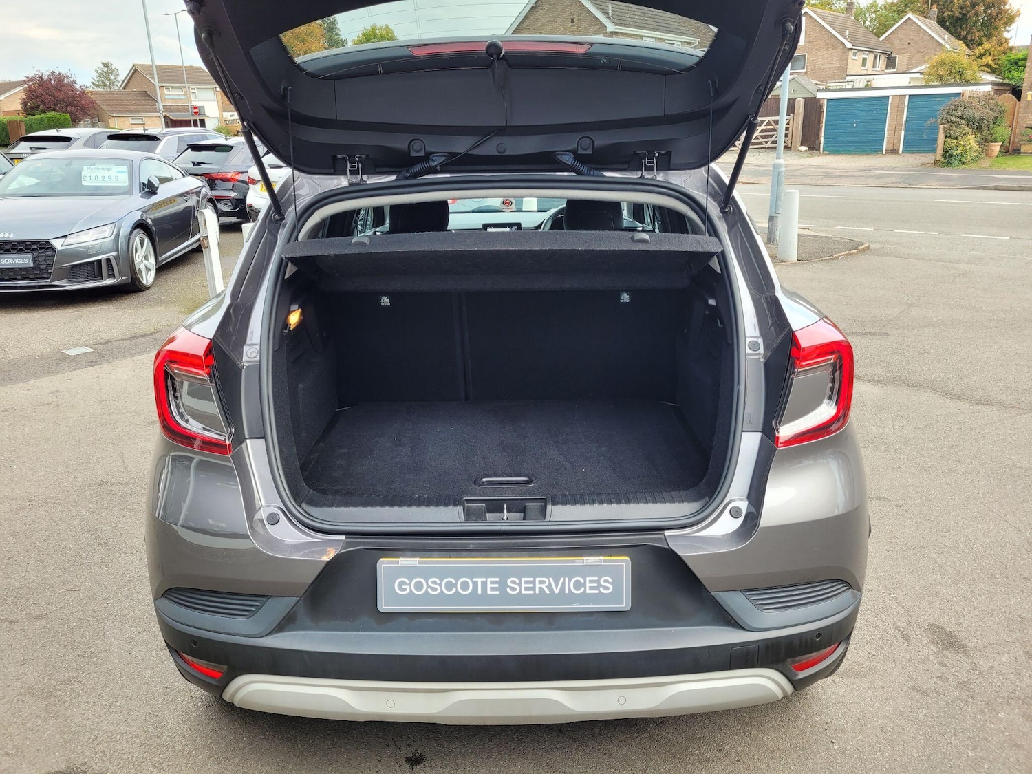 Used Renault Captur 2022 for sale - 76549115: Photo 15