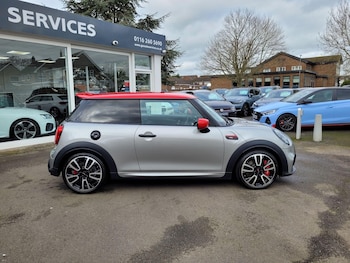 Used MINI Hatch 2023 for sale - 77684391: Photo