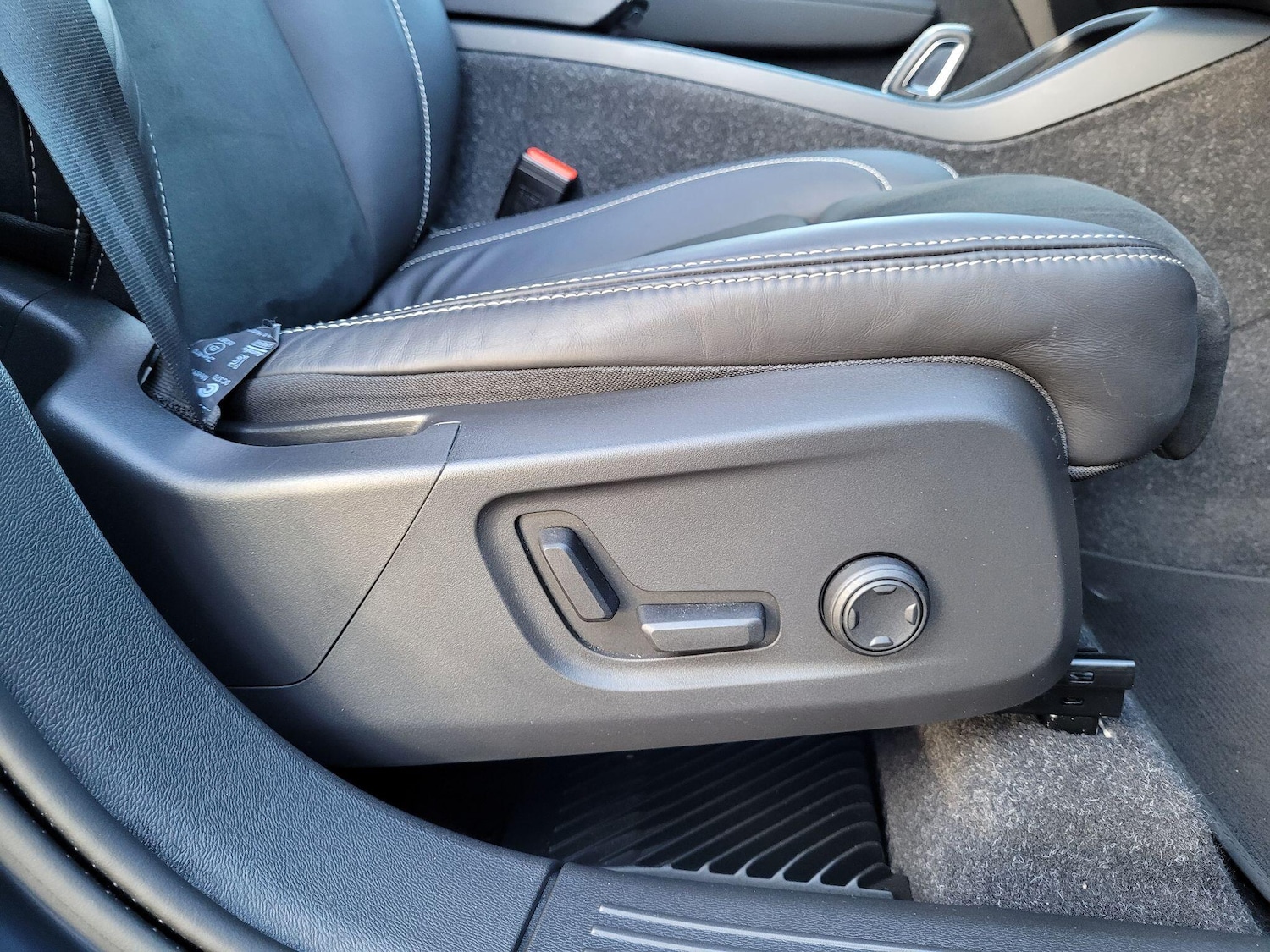 Used Volvo XC40 2021 for sale - 76714422: Photo 27