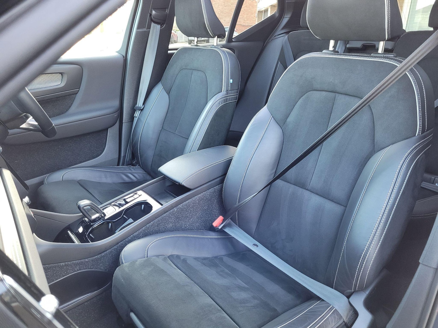 Used Volvo XC40 2021 for sale - 76714422: Photo 28