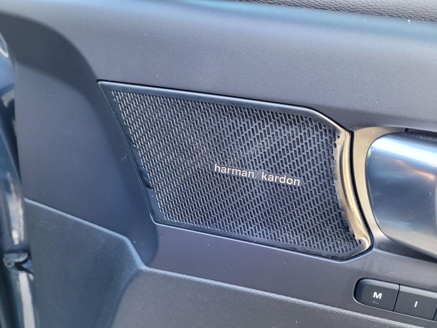 Used Volvo XC40 2021 for sale - 76714422: Photo 31