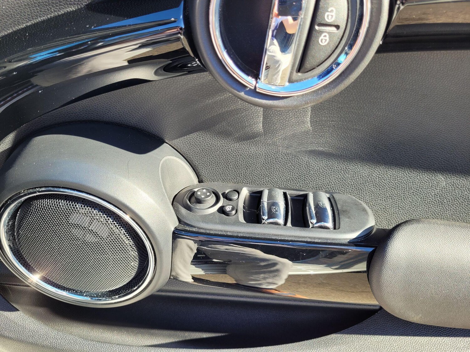 Used MINI Convertible 2018 for sale - 76109130: Photo 13