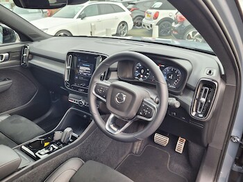 Used Volvo XC40 2022 for sale - 77132049: Photo