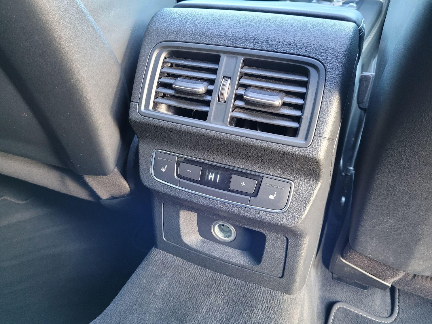 Used Audi Q5 2020 for sale - 76781885: Photo 38