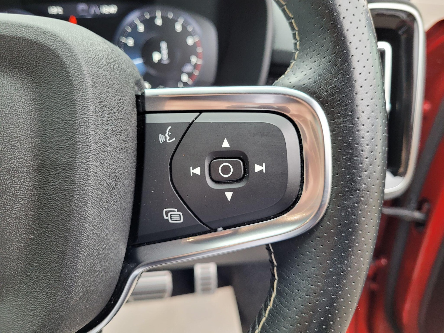 Used Volvo XC40 2020 for sale - 76227245: Photo 24