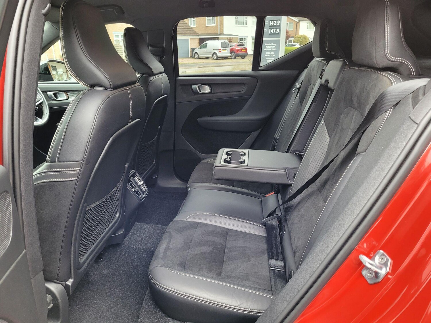 Used Volvo XC40 2020 for sale - 76227245: Photo 29