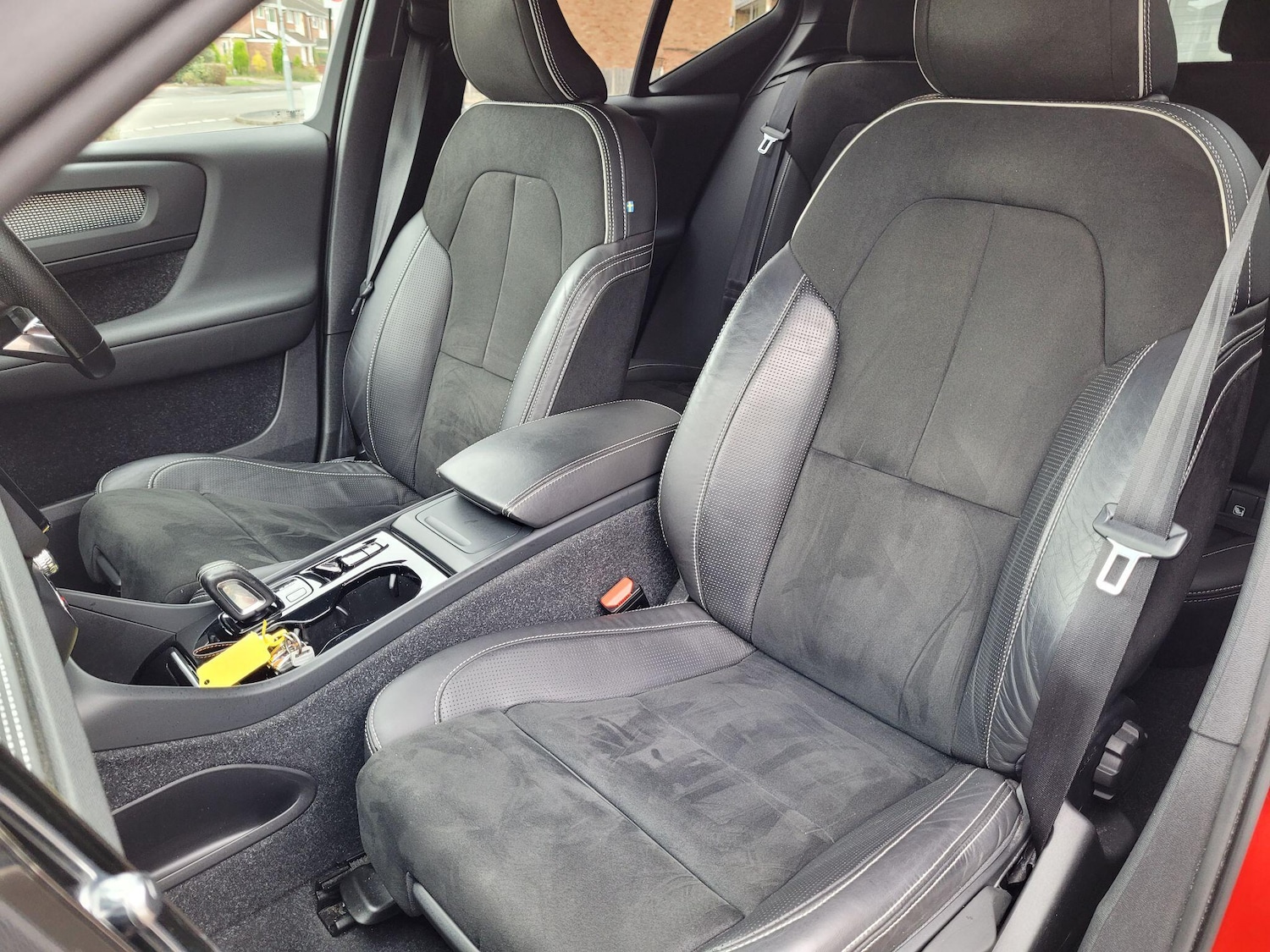 Used Volvo XC40 2020 for sale - 76227245: Photo 3