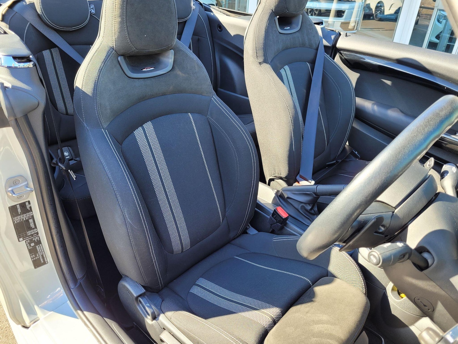 Used MINI Convertible 2018 for sale - 78170559: Photo 14